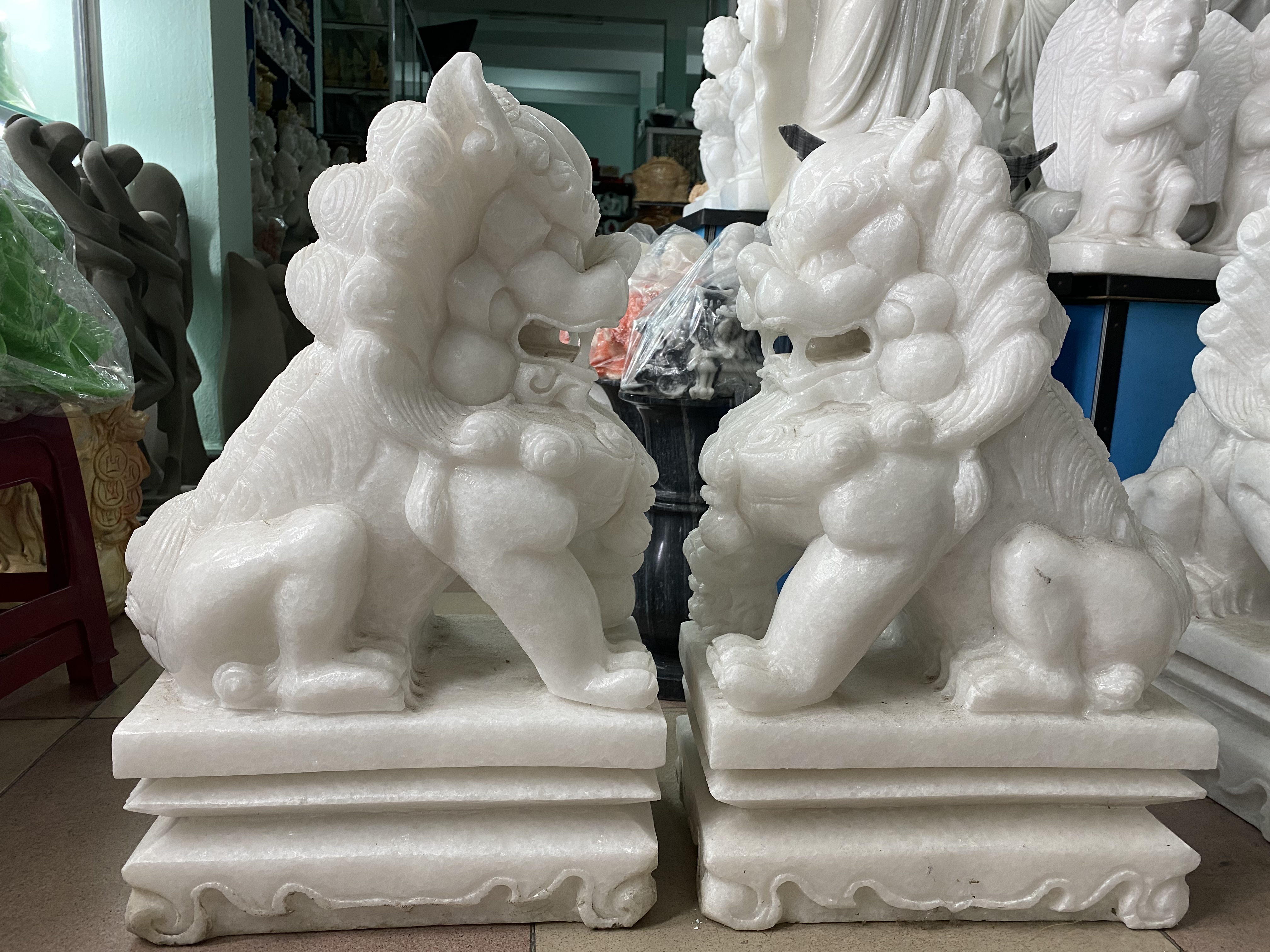 Cặp Kỳ Lân Phong Thuỷ Đá Cẩm Thạch Trắng - cao 40cm