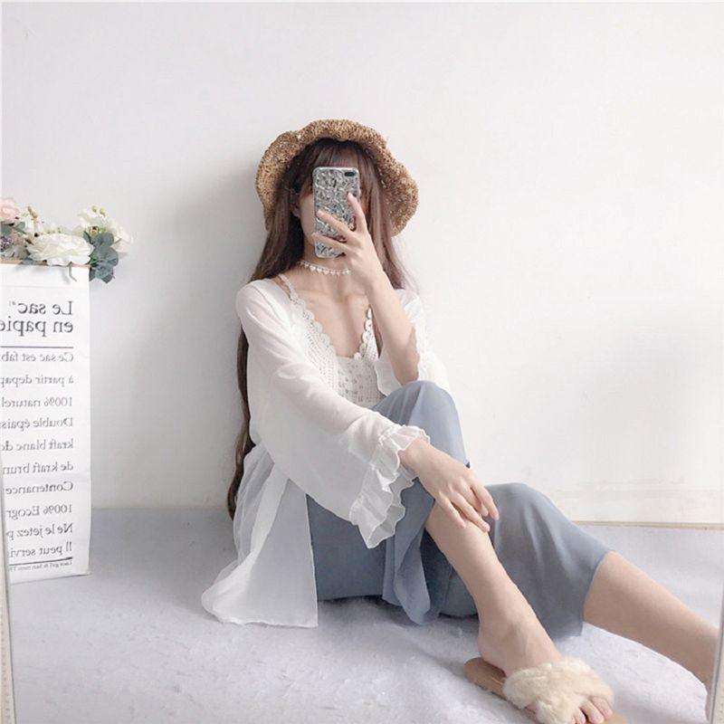 Áo khoác voan mỏng đi biển tay bèo