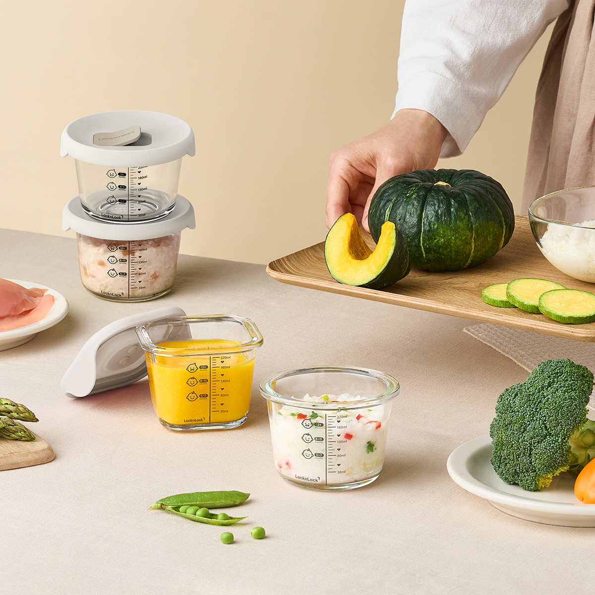 Bộ 3 Hộp Thủy Tinh Đựng Thức Ăn Dặm Cho Bé LocknLock LLG1031S3IVY Có Nắp Silicon, Vạch Chia - Hàng Chính Hãng - JoyMall