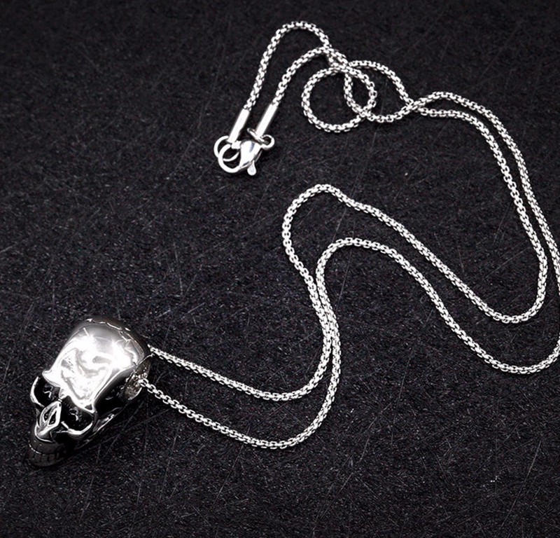 Dây Chuyền Nam Hình Đầu Lâu Chất Liệu Thép Titan Ko Rỉ Ko Dị Ứng TT 0707
