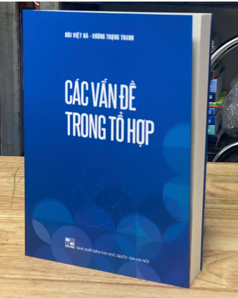 Sách - Các vấn đề trong Tổ hợp