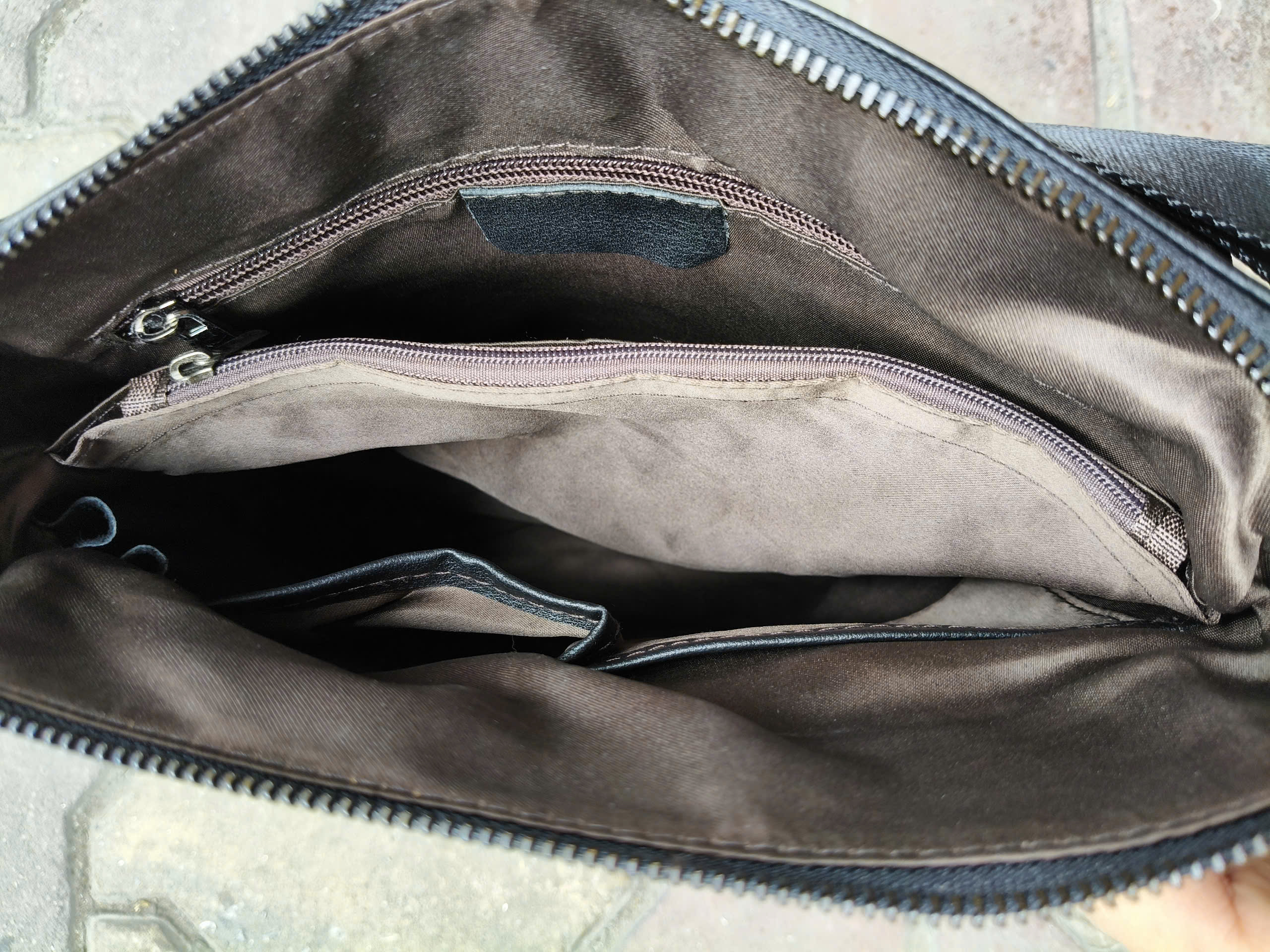 Túi đeo chéo nam da bò cao cấp BHM8313 Bền đẹp không bong tróc, đứt gãy