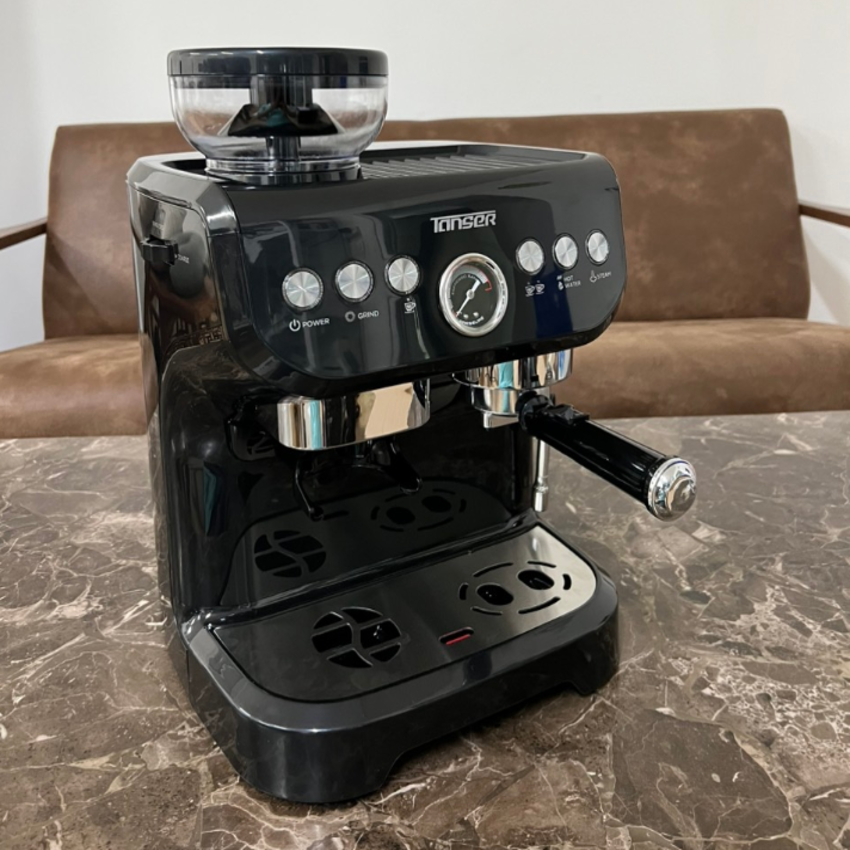 Máy pha cà phê Espresso chuyên nghiệp 4 trong 1 Tanser EM3108, áp suất 19 bar, dung tích bình nước 2 lít, công suất 1560W  - Bảo hành 12 tháng