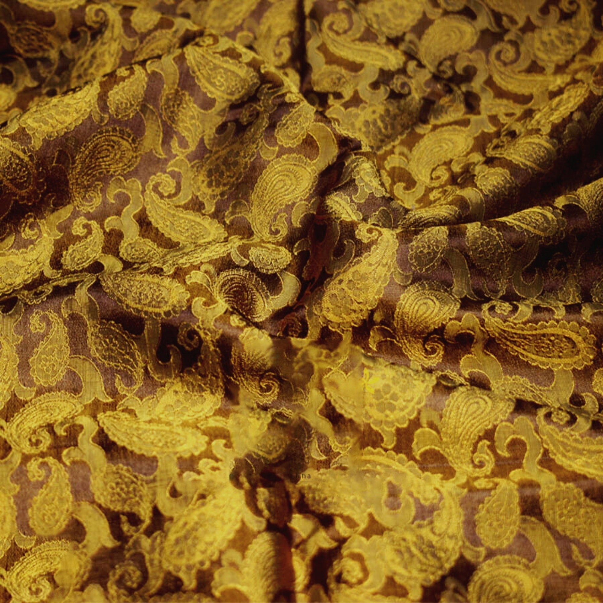 Vải Lụa Tơ Tằm Palacesilk hoa văn đuôi công màu vàng nâu may áo dài và các loại váy áo, khổ rộng 90, dệt thủ công, bền đẹp &amp; thoáng mát