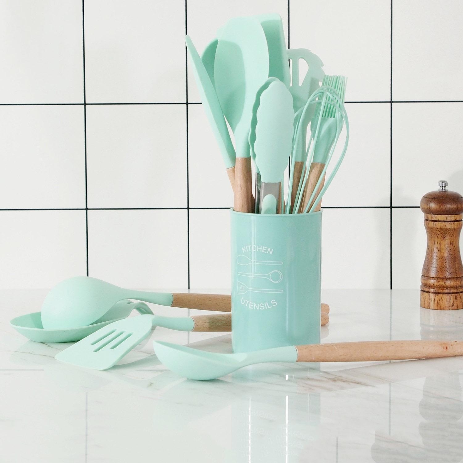 Ốp Đồ Dùng Nhà Bếp Bộ Không Dính Tay Cầm Gỗ Muỗng Thìa Đũa Máy Đánh Trứng Đặc Biệt Chịu Nhiệt Thiết Kế Nhà Bếp tiện Ích