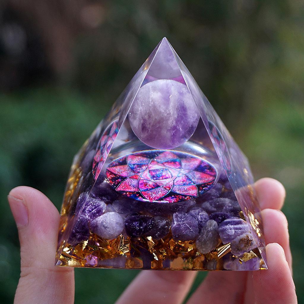 2 Pcs Crystal Pyramid Positive Energy Generator, Orgonite Amethyst Stone Home Decoration for Meditation & Reiki Heal-ing Figurine