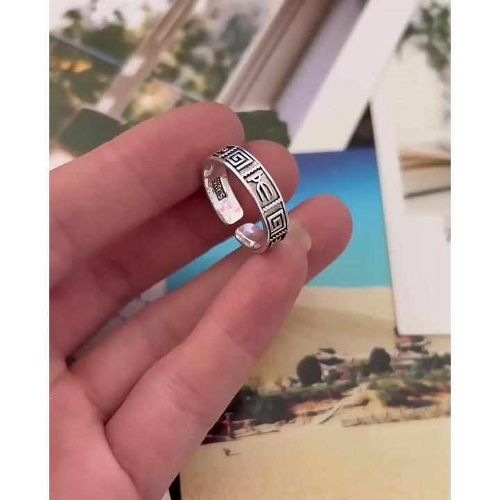 Nhẫn Nam Nữ Khắc Kí Tự La Mã Cổ Latin Ring Thời Trang Nam Nữ Unisex Chất Liệu Titan Đẹp Đơn Giản Không Gỉ Camcamvintage