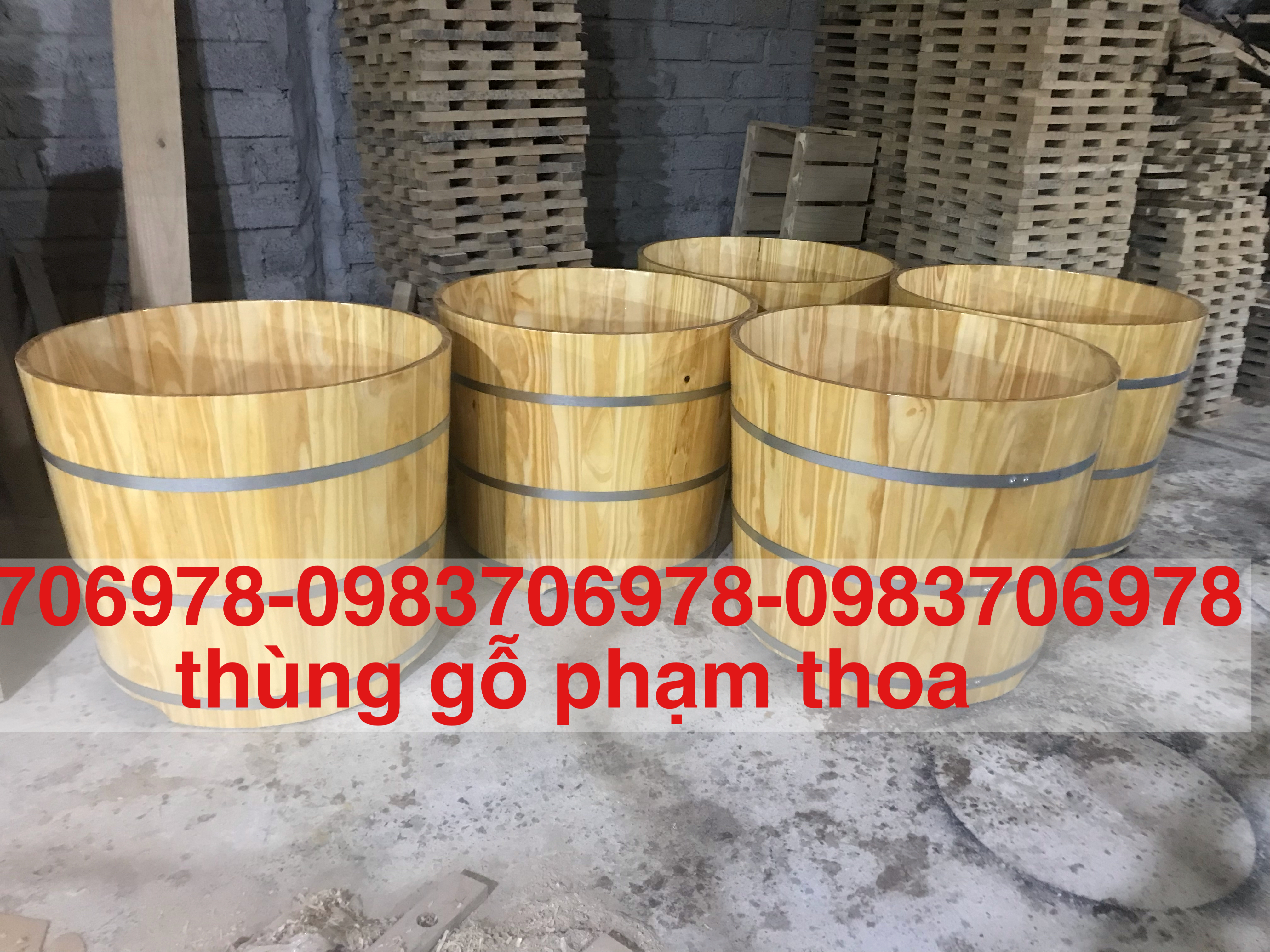 Bồn tắm tròn gỗ thông nhập khẩu cao cấp