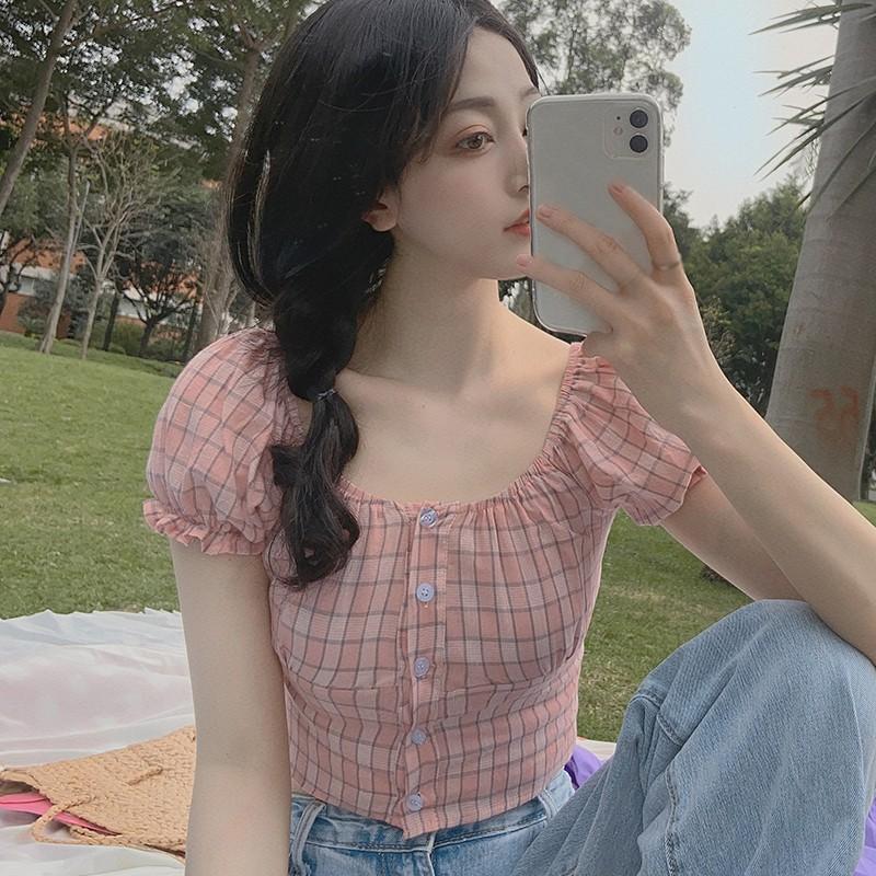 Áo kiểu tay ngắn cổ vuông kẻ sọc caro phối nút đơn giản