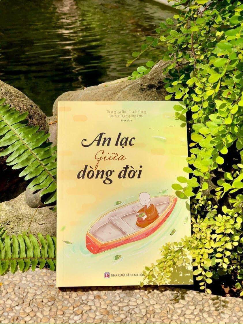 An Lạc Giữa Dòng Đời
