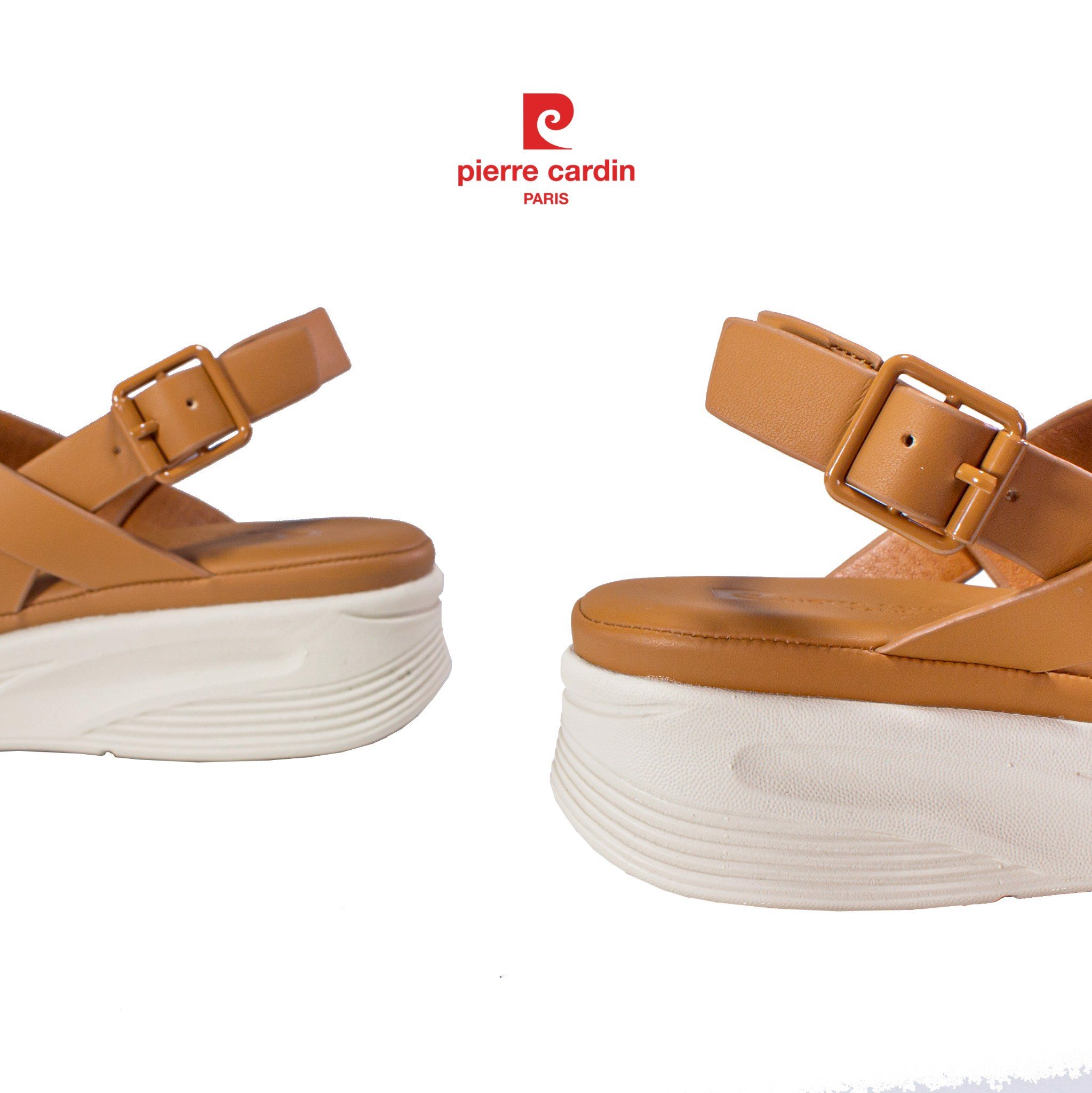 Sandal nữ đế bằng Pierre Cardin có quai hậu, chất liệu da cao cấp - PCWFWS  225