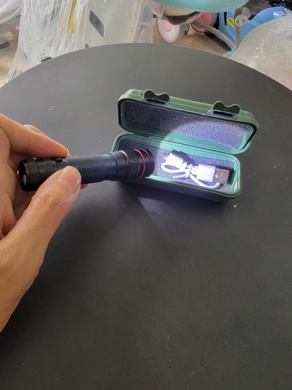 Đèn pin LED mini 3 trong 1 siêu sáng sạc USB ánh sáng mạnh có zoom nhỏ gọn tiện dụng
