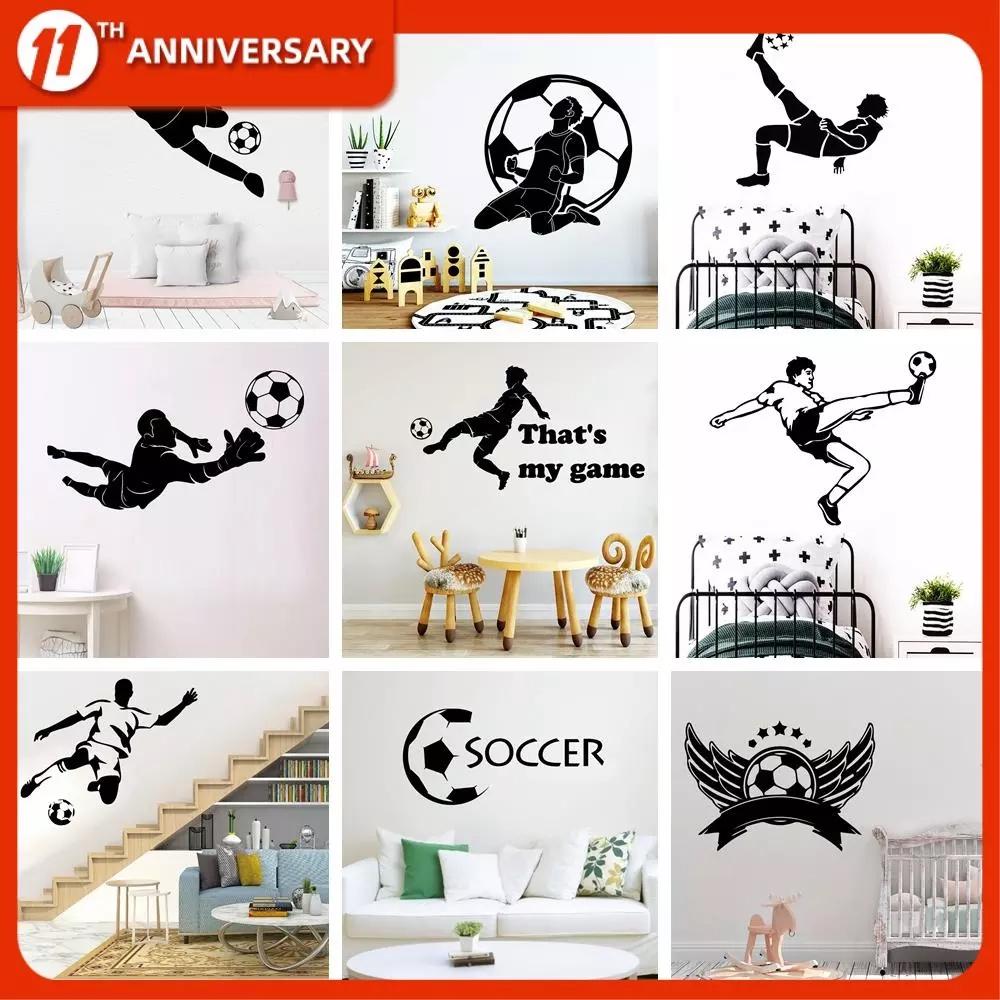 Decal trang trí tiệm bóng đá