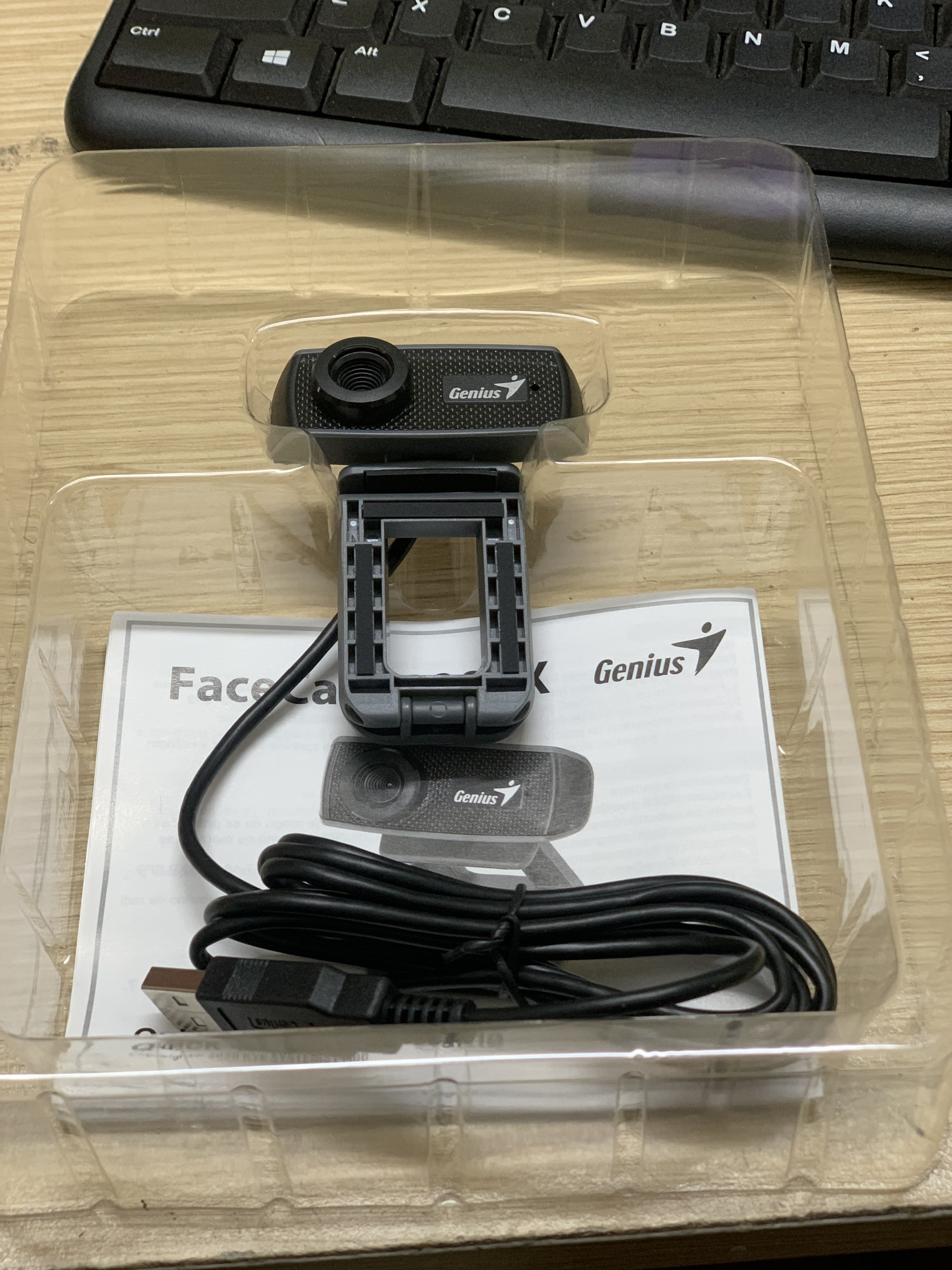 Webcam Genius Facecam 1000X V2 720p- Hàng chính hãng