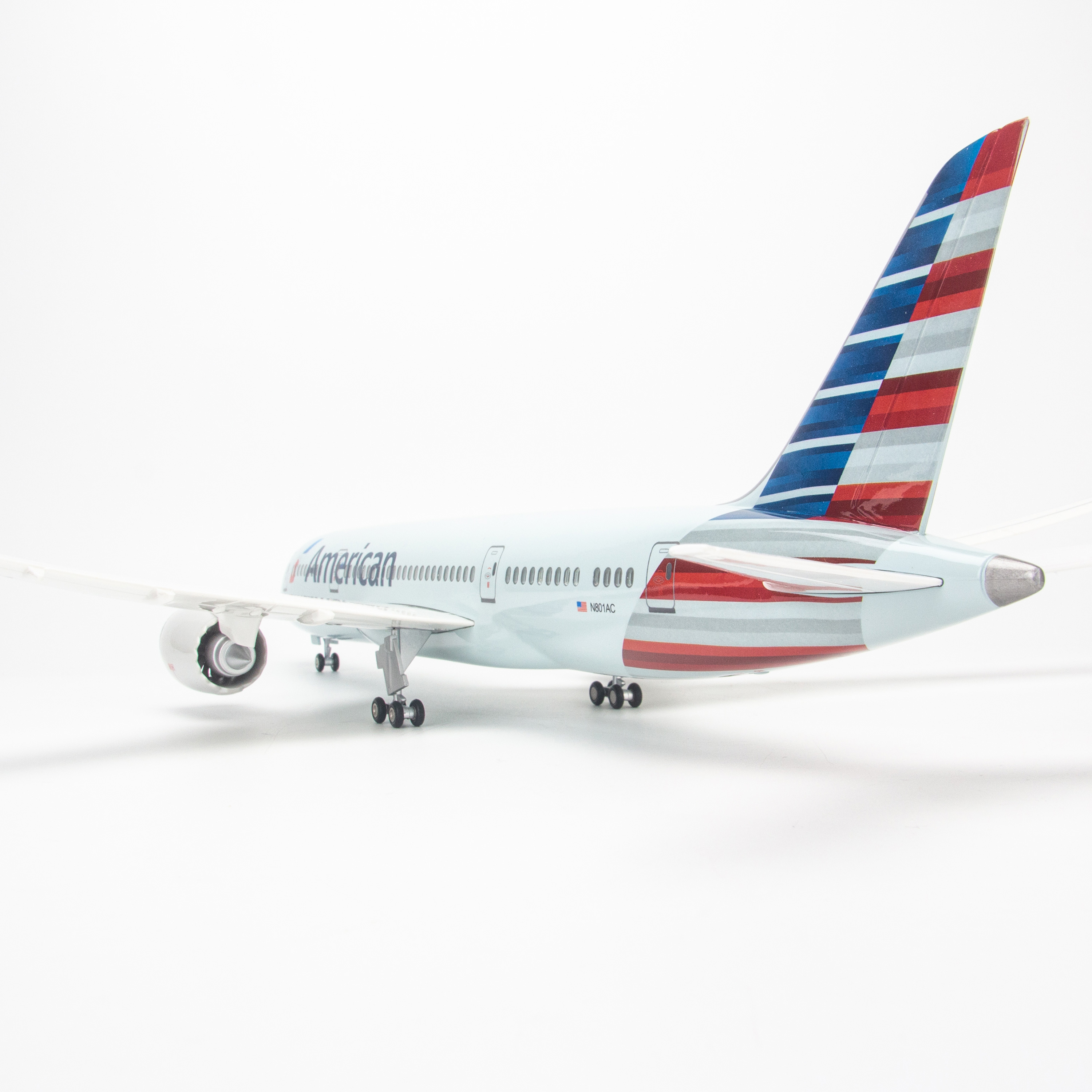 Mô hình máy bay American Airlines Boeing B787 lắp ráp có đèn 47cm MBMH46