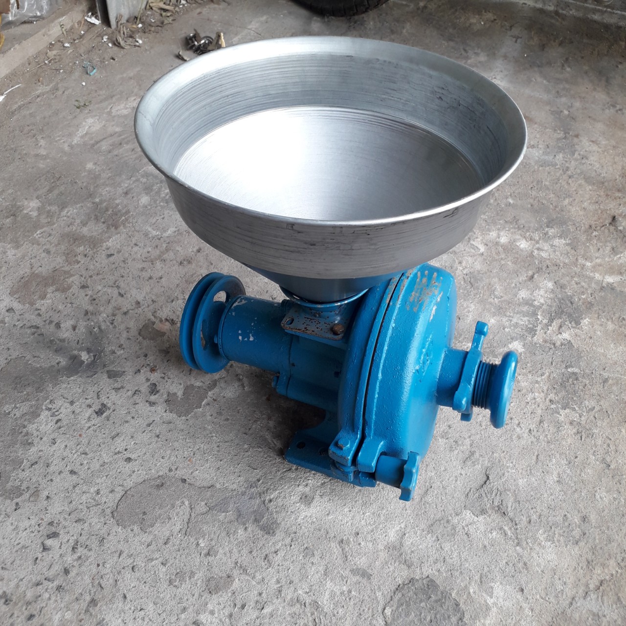 Đầu máy nghiền bột khô, vỡ ngô chạy dây curoa S170