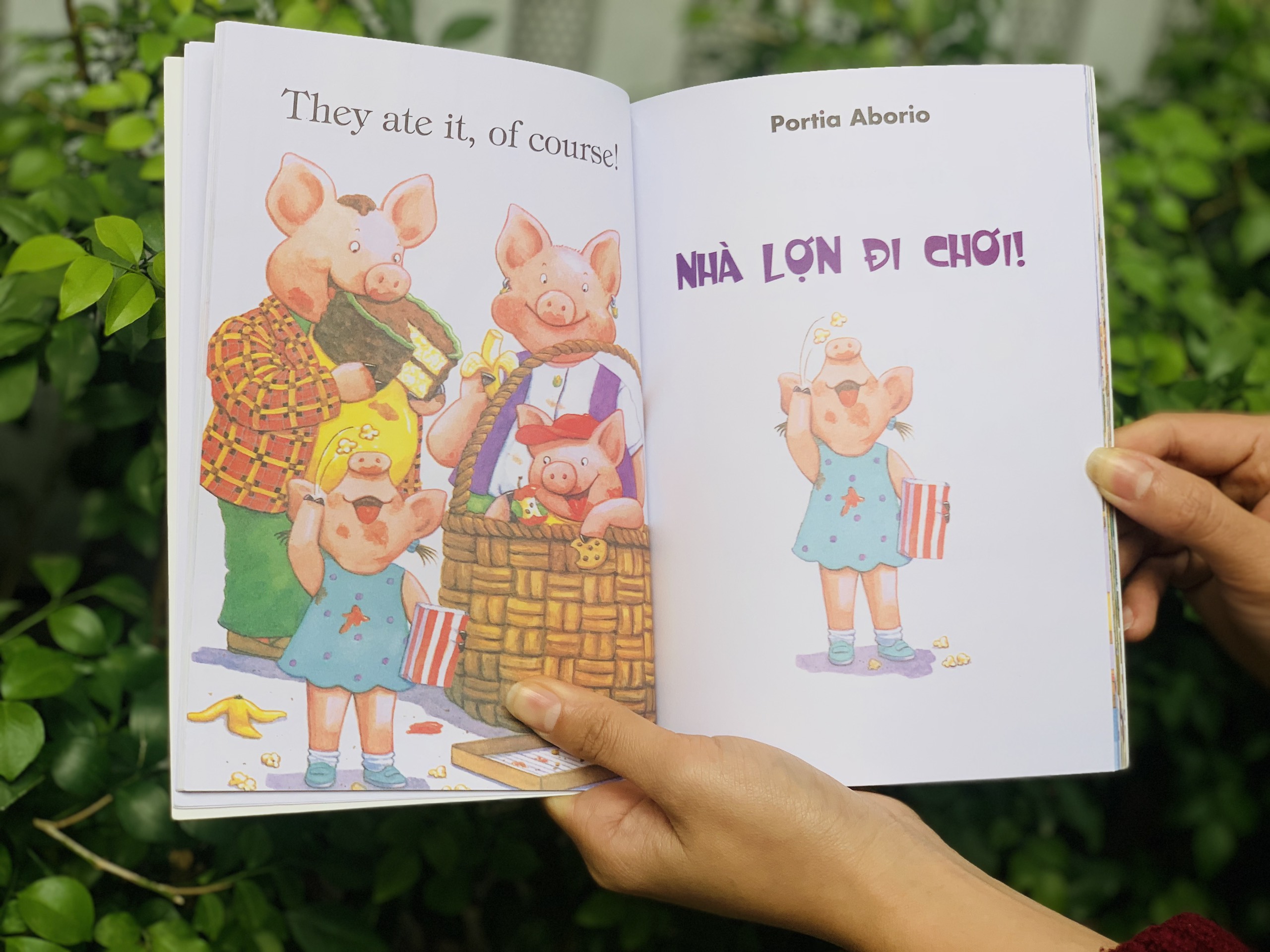 Sách Pic Out! - Truyện tiếng anh cho bé từ 2 tuổi, tặng kèm file nghe học tập hiệu quả