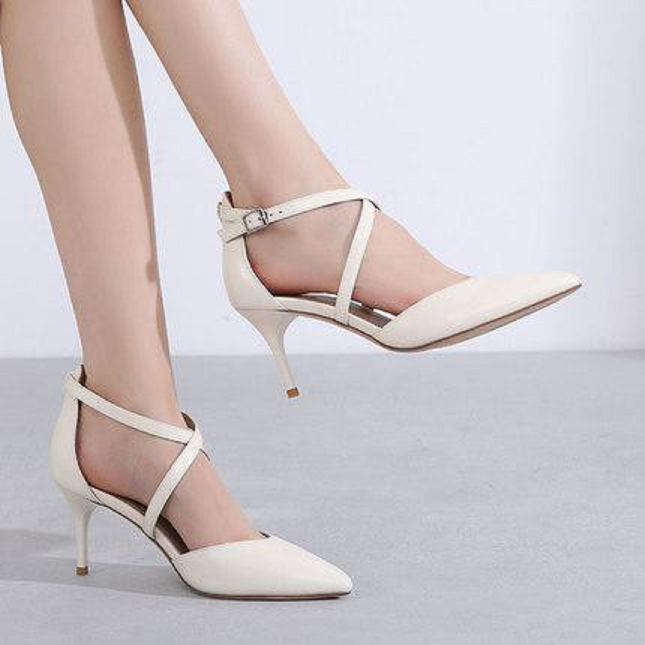 Giày cao gót chữ X gót nhọn cao 8 phân mã THC30 quý phái