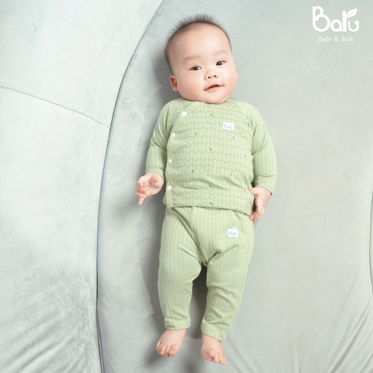 Bộ sơ sinh  BARU cotton dài tay,cài lệch kèm phụ kiện thời trang trẻ em ( 0-3m )