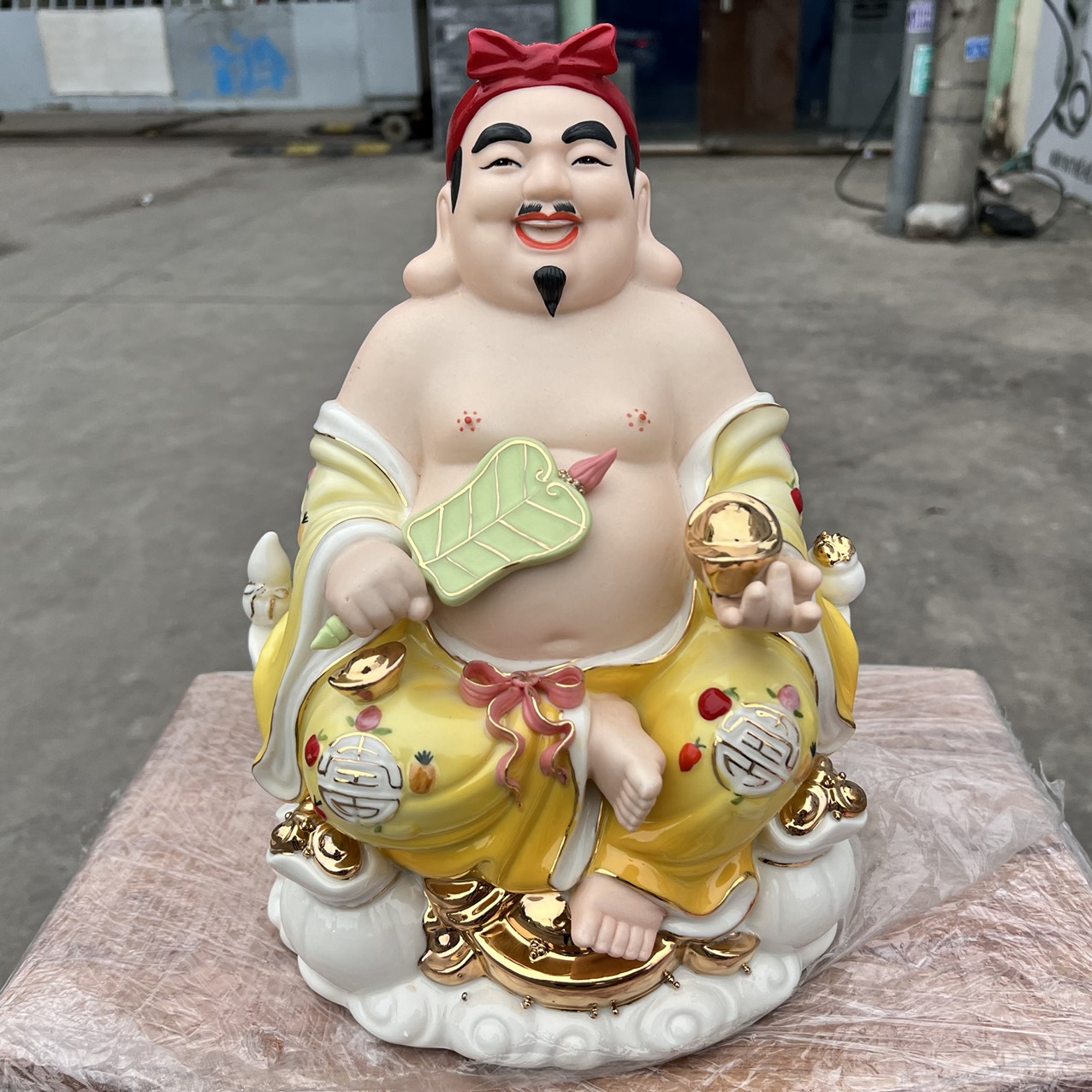 Tượng Thần Tài Thổ Địa sứ đức hóa cao cấp nhập khẩu Đài Loan cao 29cm – Vàng