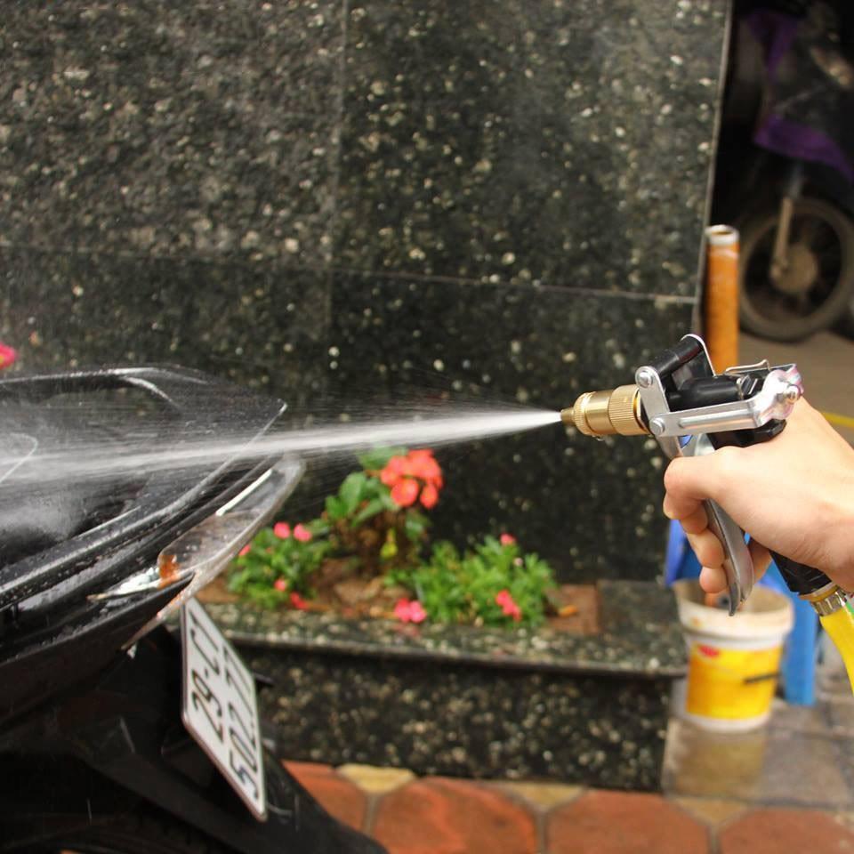Vòi xịt nước rửa xe thông minh làm sạch mọi thứ bằng nước áp lực cao với nhiều chế độ 206400