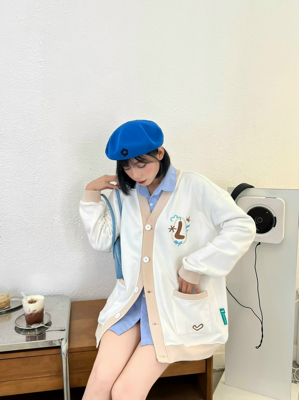 Áo Cardigan Form Rộng Unisex Trắng Phối Nâu, áo khoác cardigan Mùa Hè kiểu dáng phong cách hàn quốc cao cấp