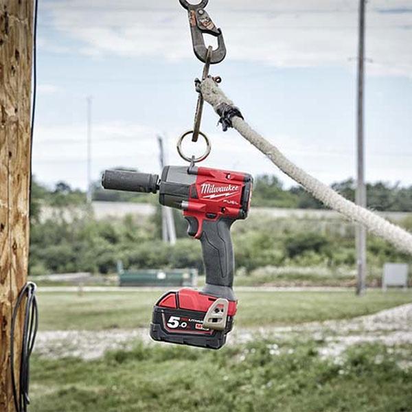 MÁY SIẾT BU LÔNG MILWAUKEE M18 FMTIW2F12-0X0 (BARE, TẶNG PIN 5AH + ƯU ĐÃI THÂN MÁY + PIN + SẠC) - HÀNG CHÍNH HÃNG