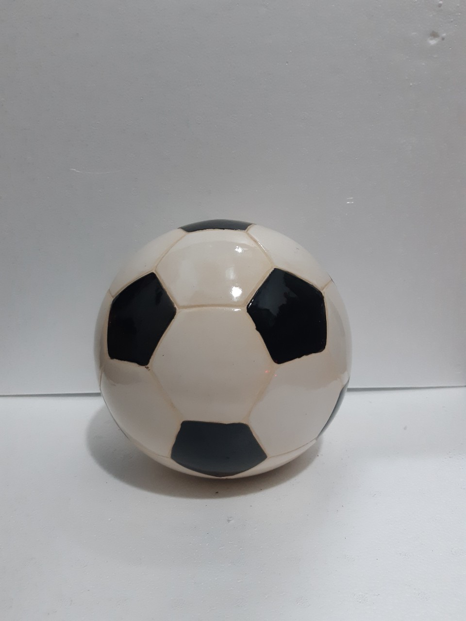 Gốm sứ trái banh