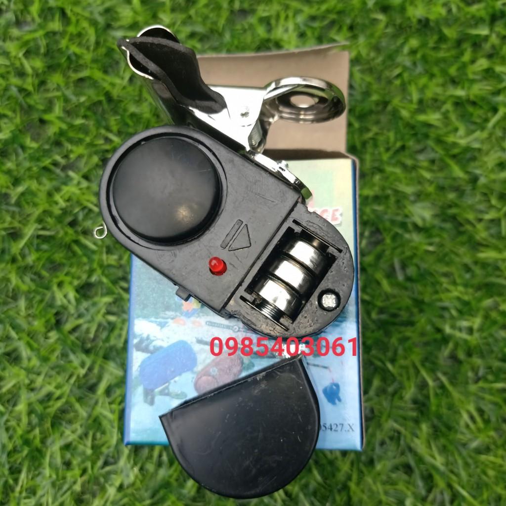 CÒI HÚ BÁO CÁ DÍNH CÂU