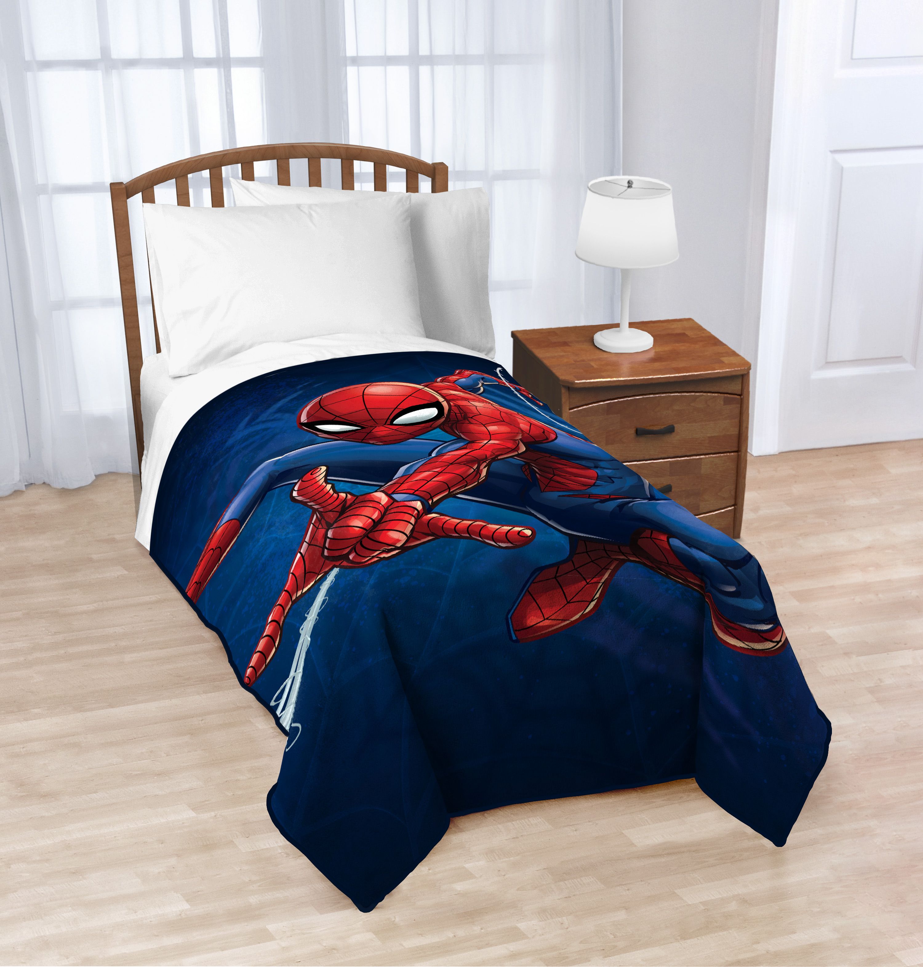 Mền ( Chăn ) tiện dụng hình người nhện - Spider Man Stripes Plush