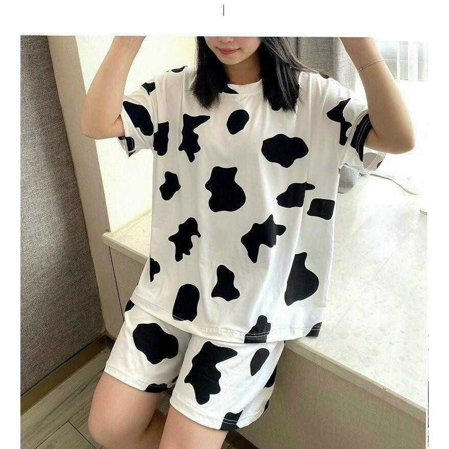 Set Bộ Thun In Hình Bò Sữa Tay Lỡ Kèm Quần Short Unisex Siêu Hot Hit
