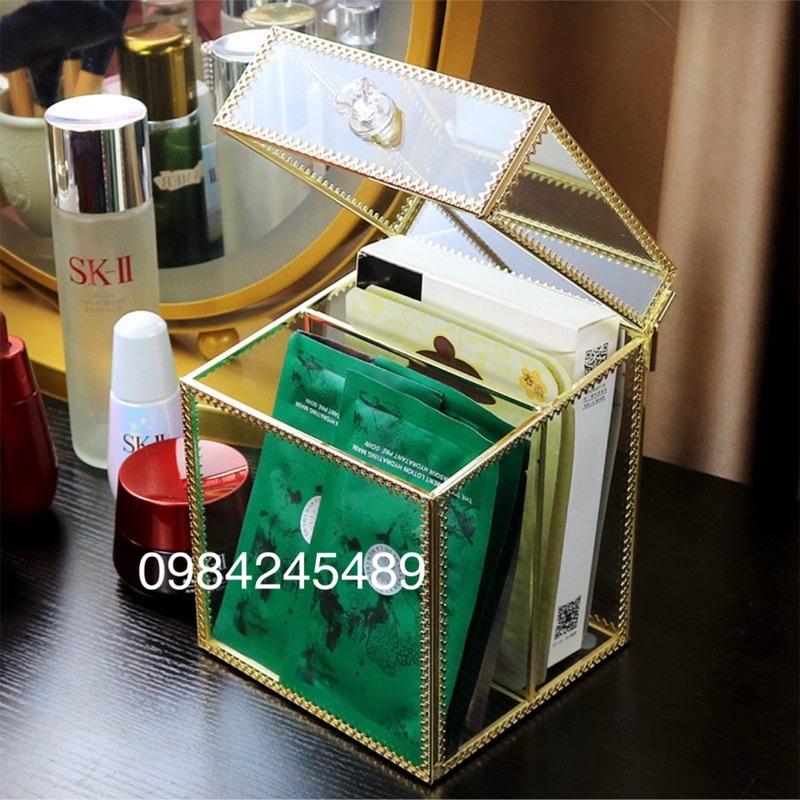 Hộp thủy tinh viền vàng đựng mặt nạ