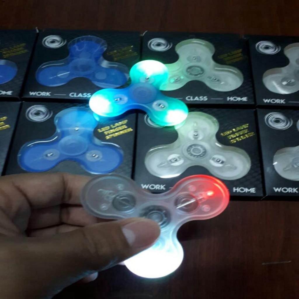 Fidget Spinner - Món đồ chơi Con Quay 3 Cánh Nhựa Trong có LED