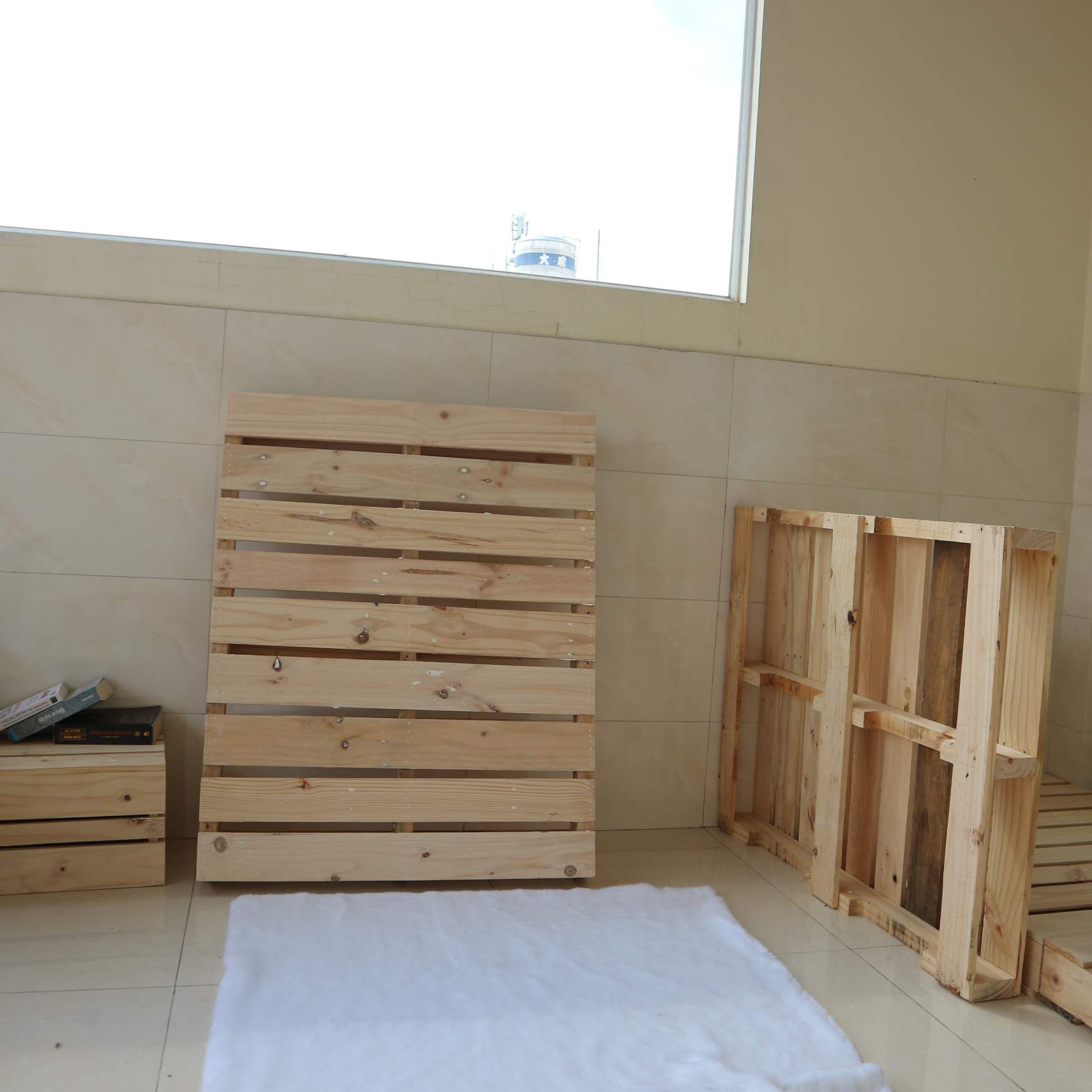 Giường Ngủ Pallet Gỗ Thông Nhập Khẩu Chống Mối Mọt - Sang Trọng - Tiện Lợi