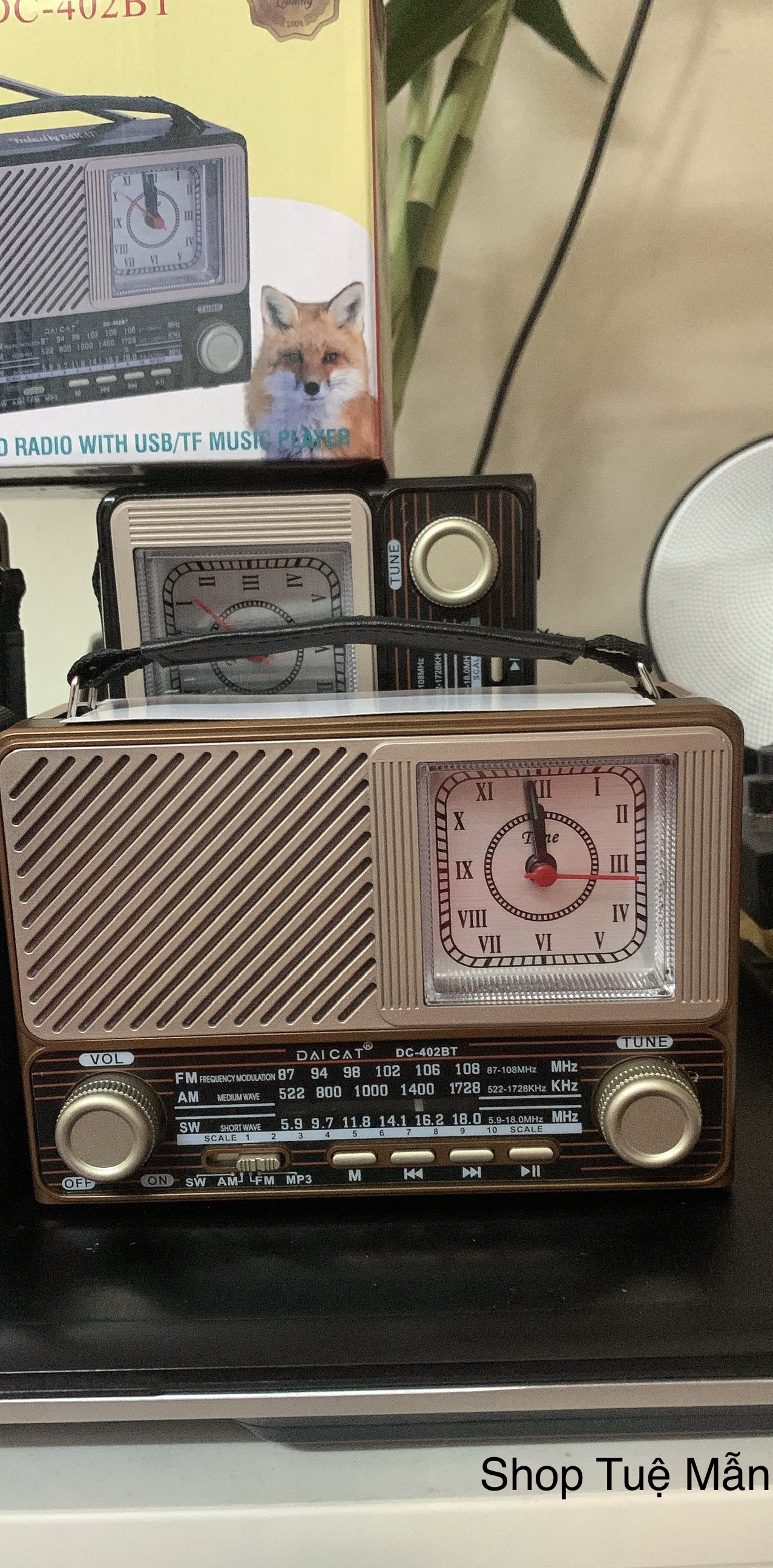 ĐÀI RADIO USB NGHE NHẠC WAXIBA XB-402 BT CÓ ĐỒNG HỒ ,NGHE FM/AM/SW LOA SIÊU LỚN hàng chính hãng