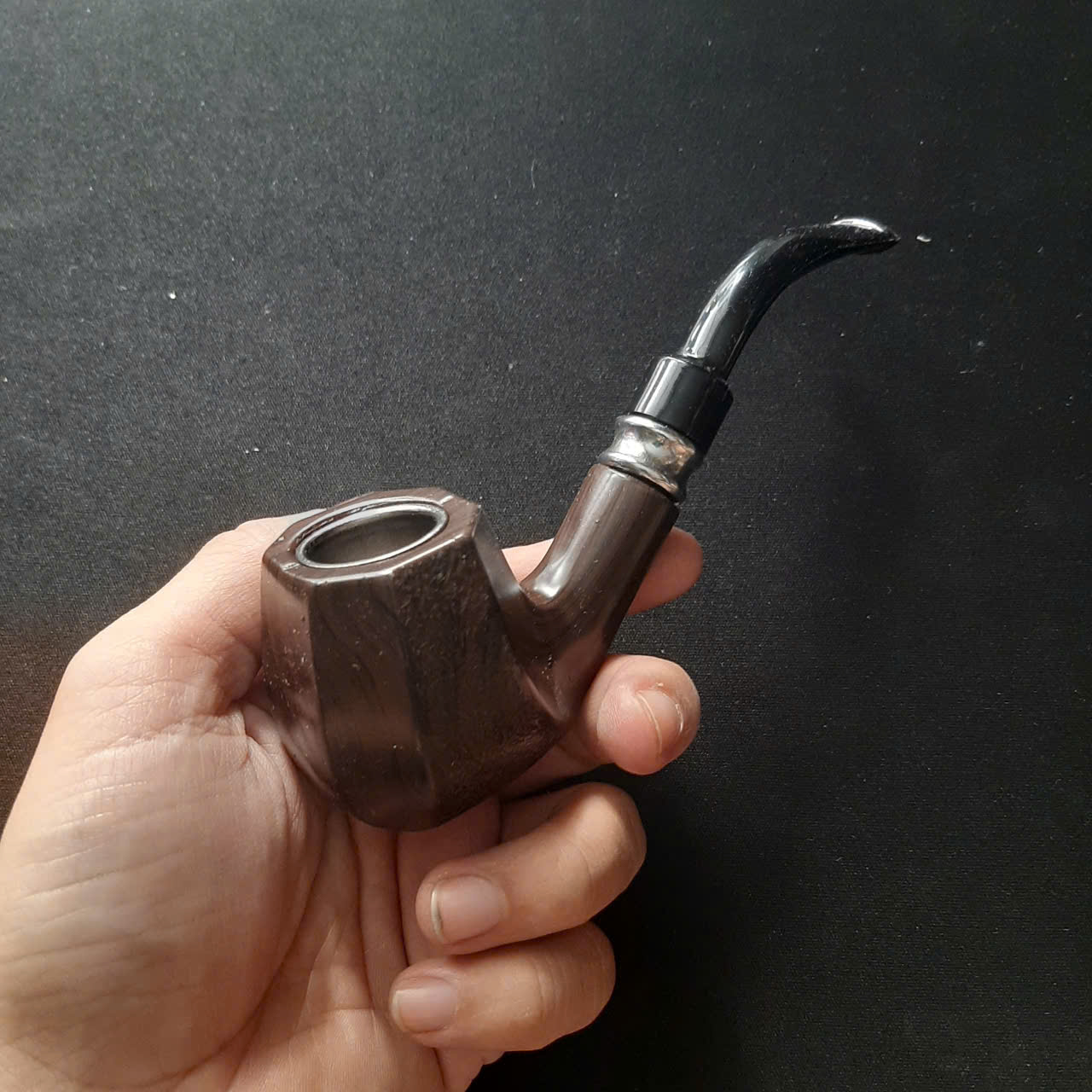 Tẩu thuốc sợi nhựa dẻo ( giao màu ngãu nhiên)