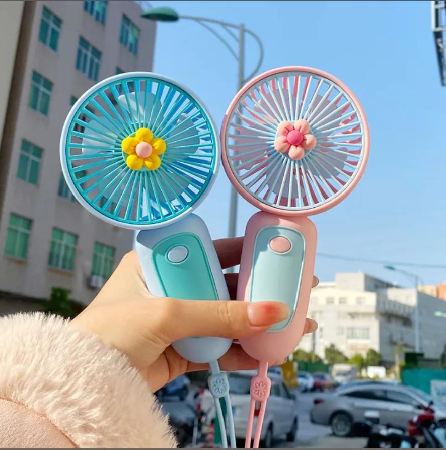 Quạt Cầm Tay MiNi Fan Tặng Dây Đeo , Quạt Tích Điện Siêu Bền, Tiện Lợi