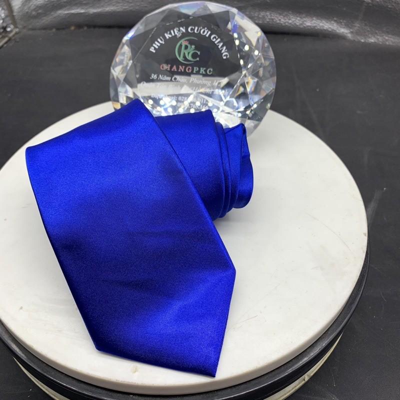 Cà vạt nam trung niên 8cm chất liệu phi bóng giangpkc