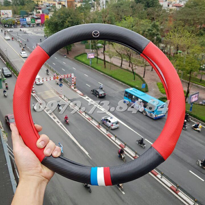 Bọc vô lăng vân Carbon cao cấp Logo theo hãng xe Mazda