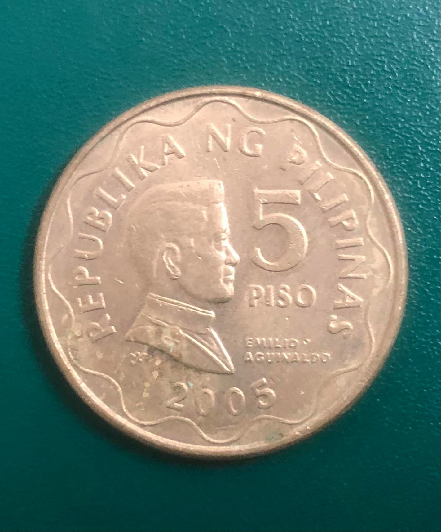 Đồng xu Philippines 5 pesos phiên bản cũ
