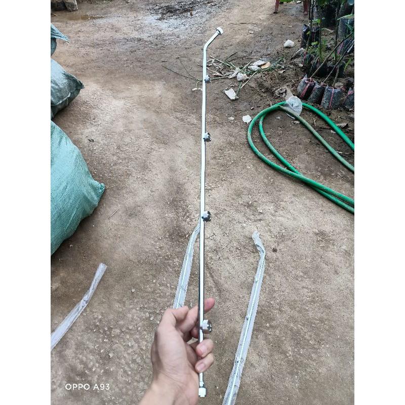 Cần 5 lỗ phun thuoc, tưới câyĐc làm bằng inox nên rất bền