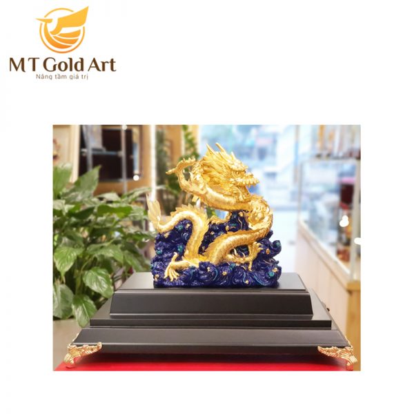 Tượng Rồng phong thủy vờn ngọc dát vàng (19x27x34cm) MT Gold Art- Hàng chính hãng, trang trí nhà cửa, phòng làm việc, quà tặng sếp, đối tác, khách hàng, tân gia, khai trương 