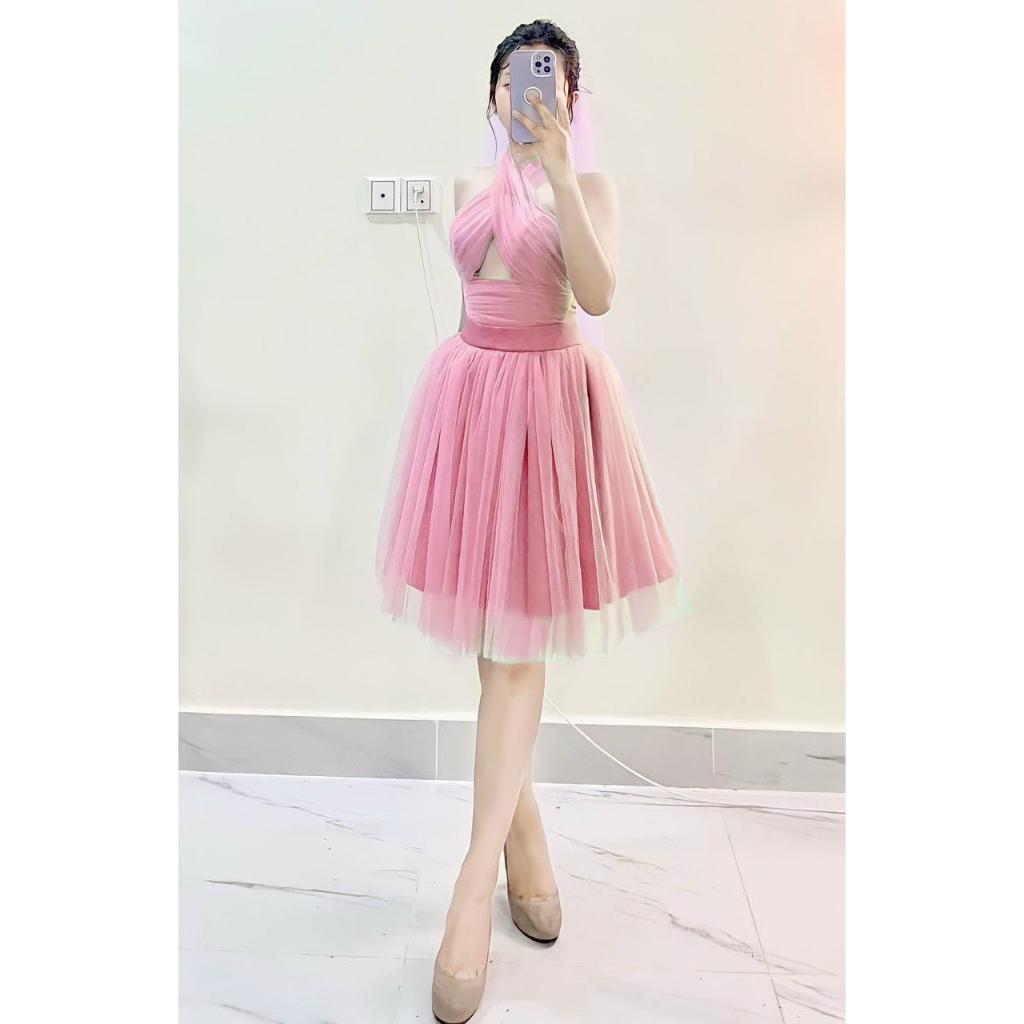 Đầm lưới xoè cổ chéo khoét ngực