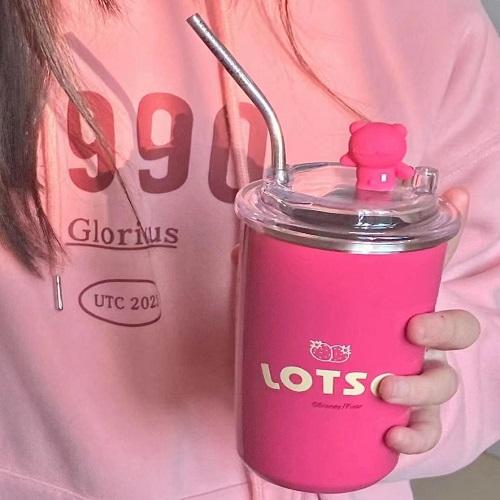 Ly Giữ Nhiệt Inox 304 Cao Cấp Họa Tiết Gấu Dâu Dễ Thương Lotso Tặng Kèm Ống Hút Tiện Lợi
