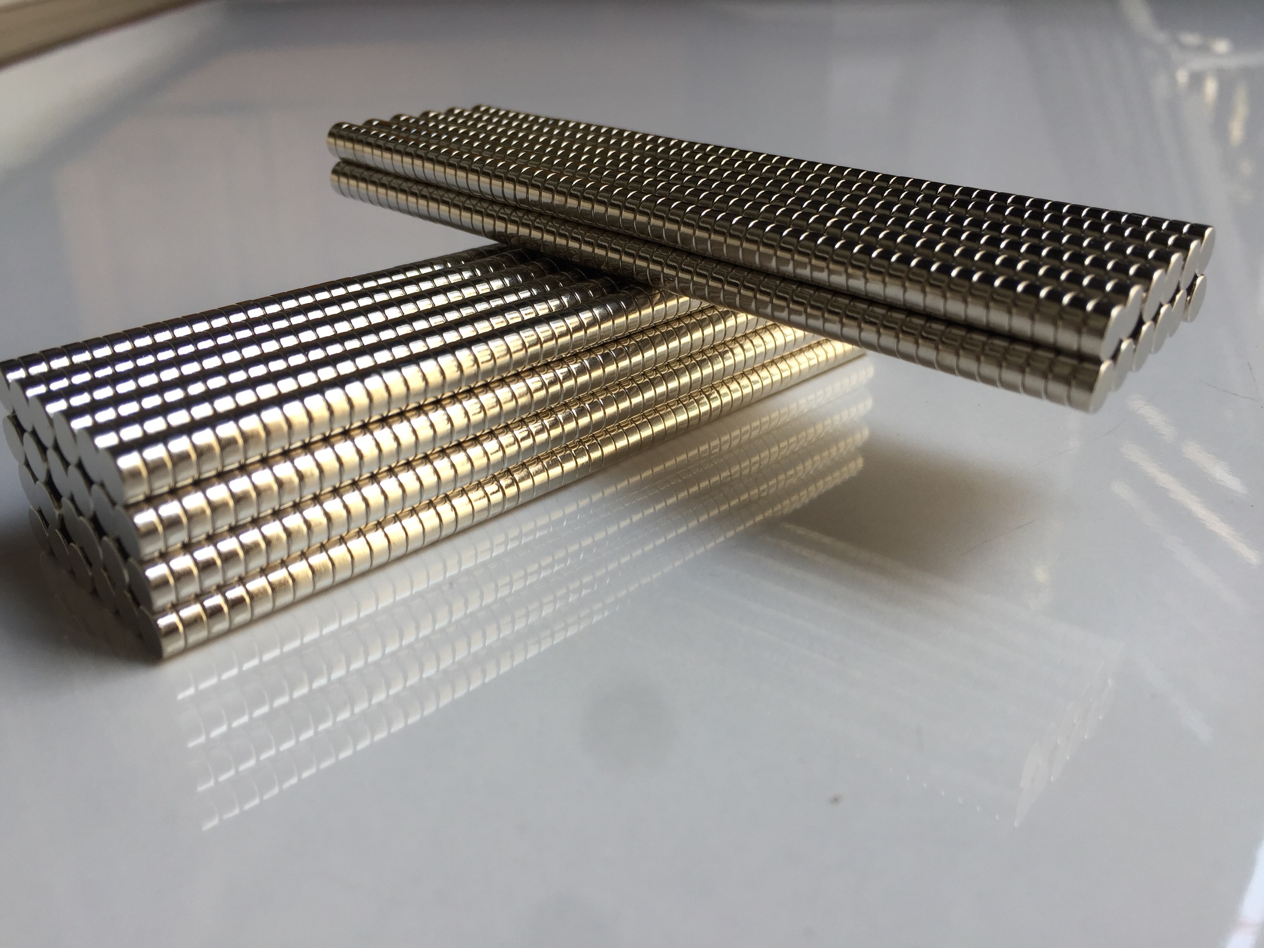 100 Viên nam châm đất hiếm NdFeB phi tròn 5x2mm, lực từ cực mạnh, nam châm tròn trụ