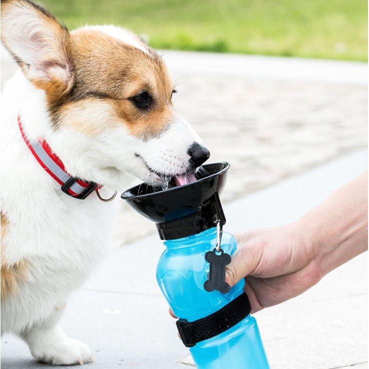 Bình uống nước du lịch thông minh cho chó mèo, co bóp lên nước bao gồm cốc uống