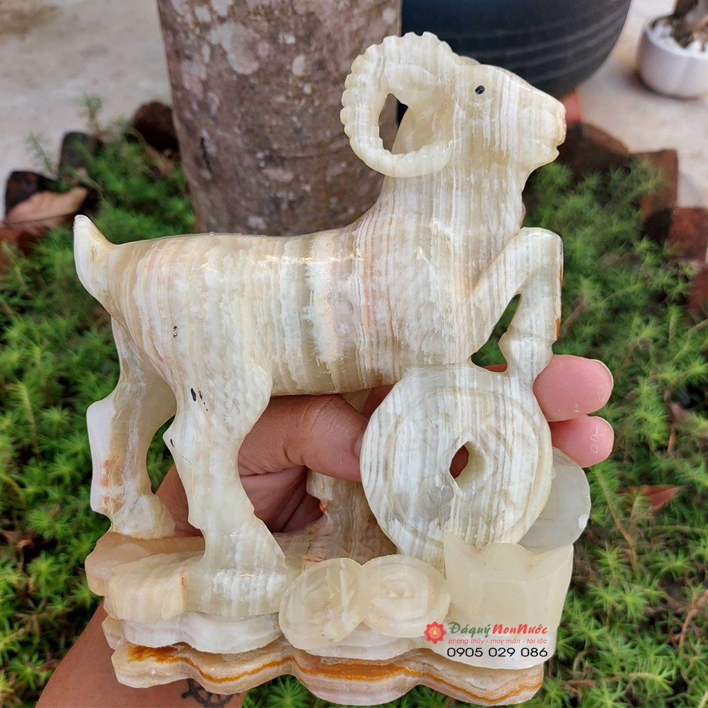 Tượng dê đồng tiền 12 con giáp phong thủy đá ngọc Pakistan 17cm đá Non Nước