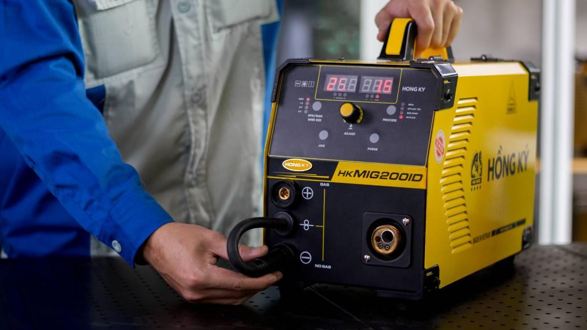MÁY HÀN MIG KHÔNG DUNG KHÍ, QUE MMA, TIG DIGITAL 200 AMPE 200V HỒNG KÝ HKMIG200D - HÀNG CHÍNH HÃNG