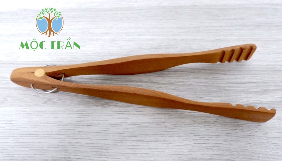 Kẹp gắp thức ăn bằng gỗ xà cừ tự nhiên 27 cm tiện dụng
