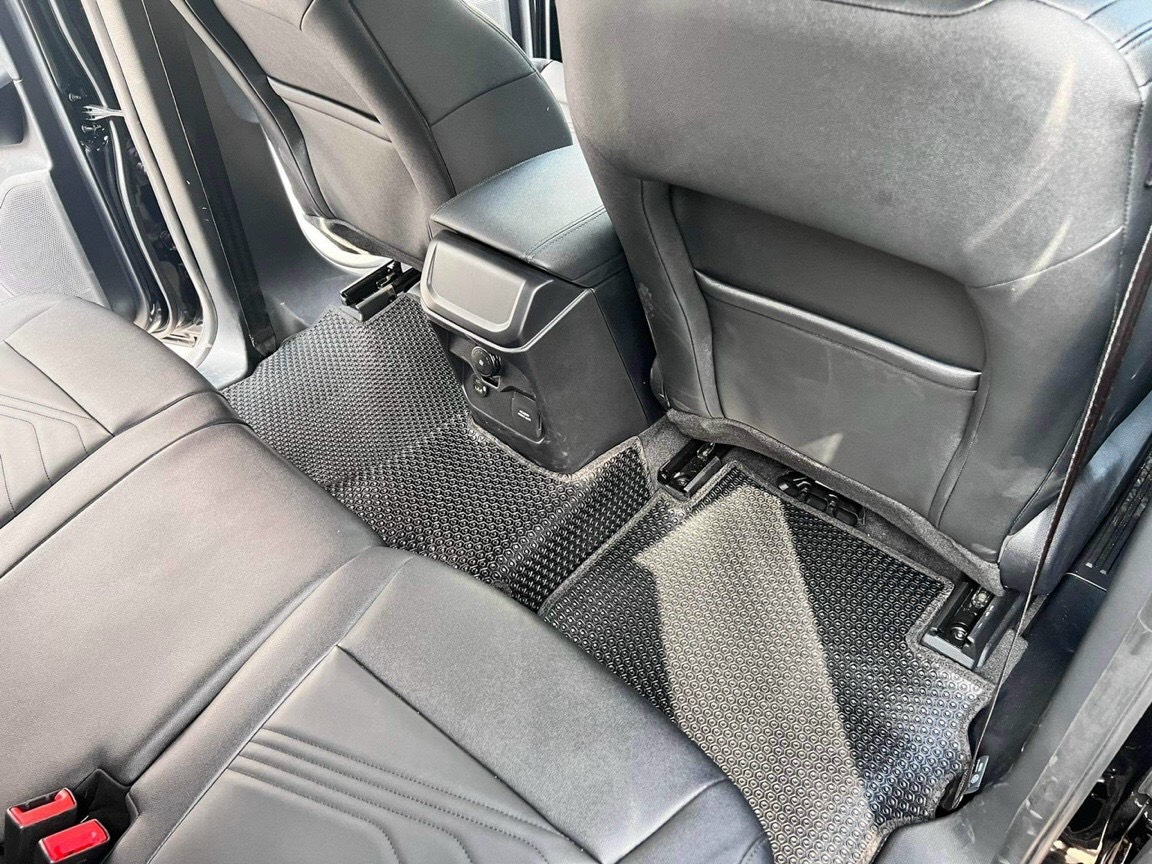 Thảm lót sàn ô tô KATA cho xe Ford Everest - Khít với sàn xe, Chống thấm, Không mùi, Không ẩm mốc